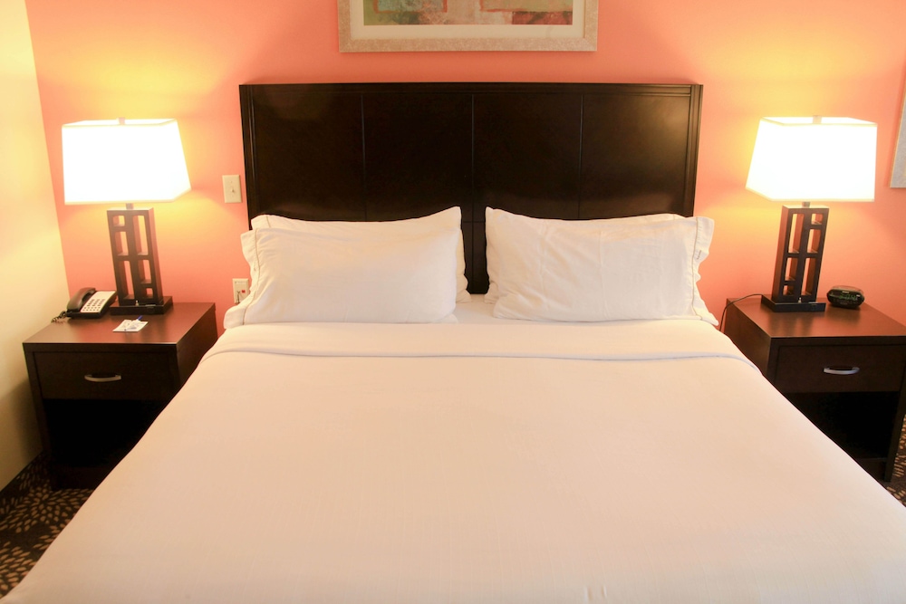 Holiday Inn Express Hotel And Suites Grand Island 13/53