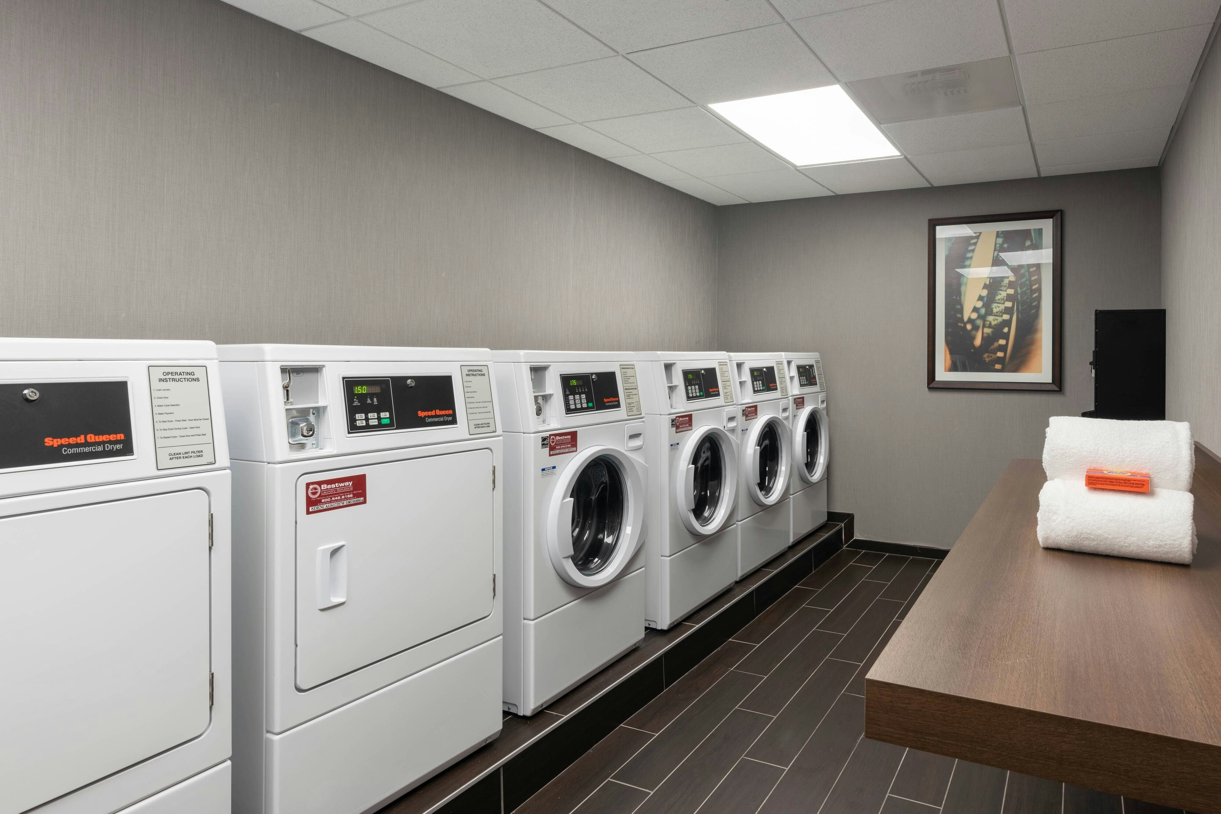 Courtyard by Marriott Thousand Oaks Agoura Hills 51/53