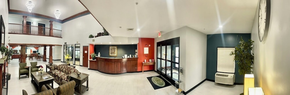 Grand Vista Hotel and Suites 37/61