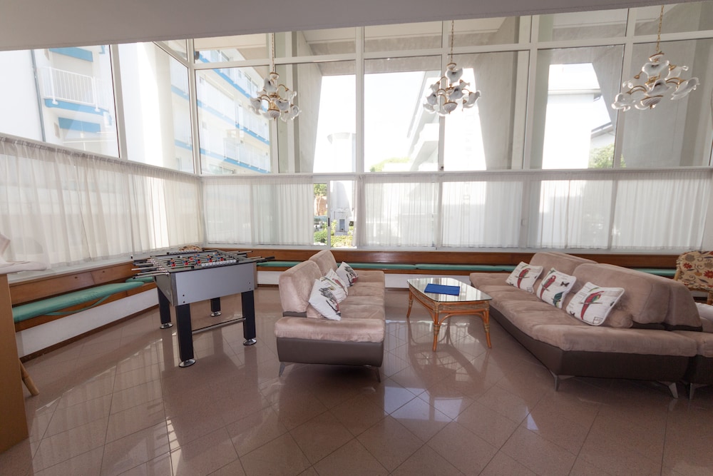 HOTEL AMBRA 33/50