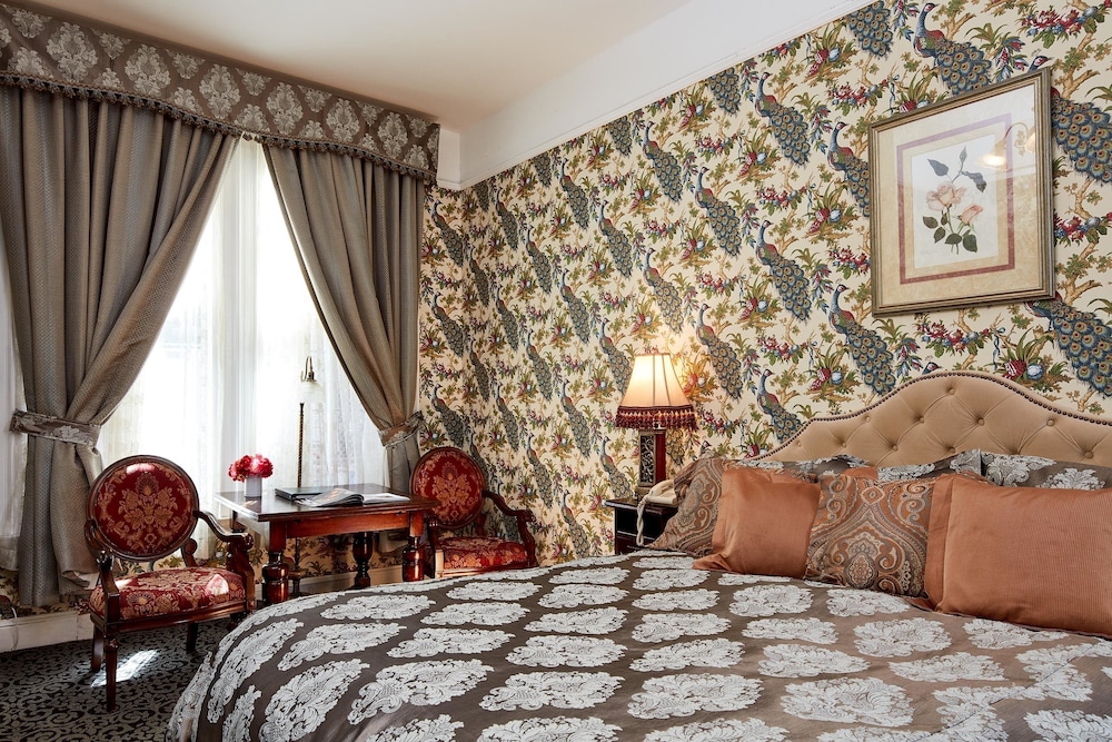 Queen Anne Hotel 43/69