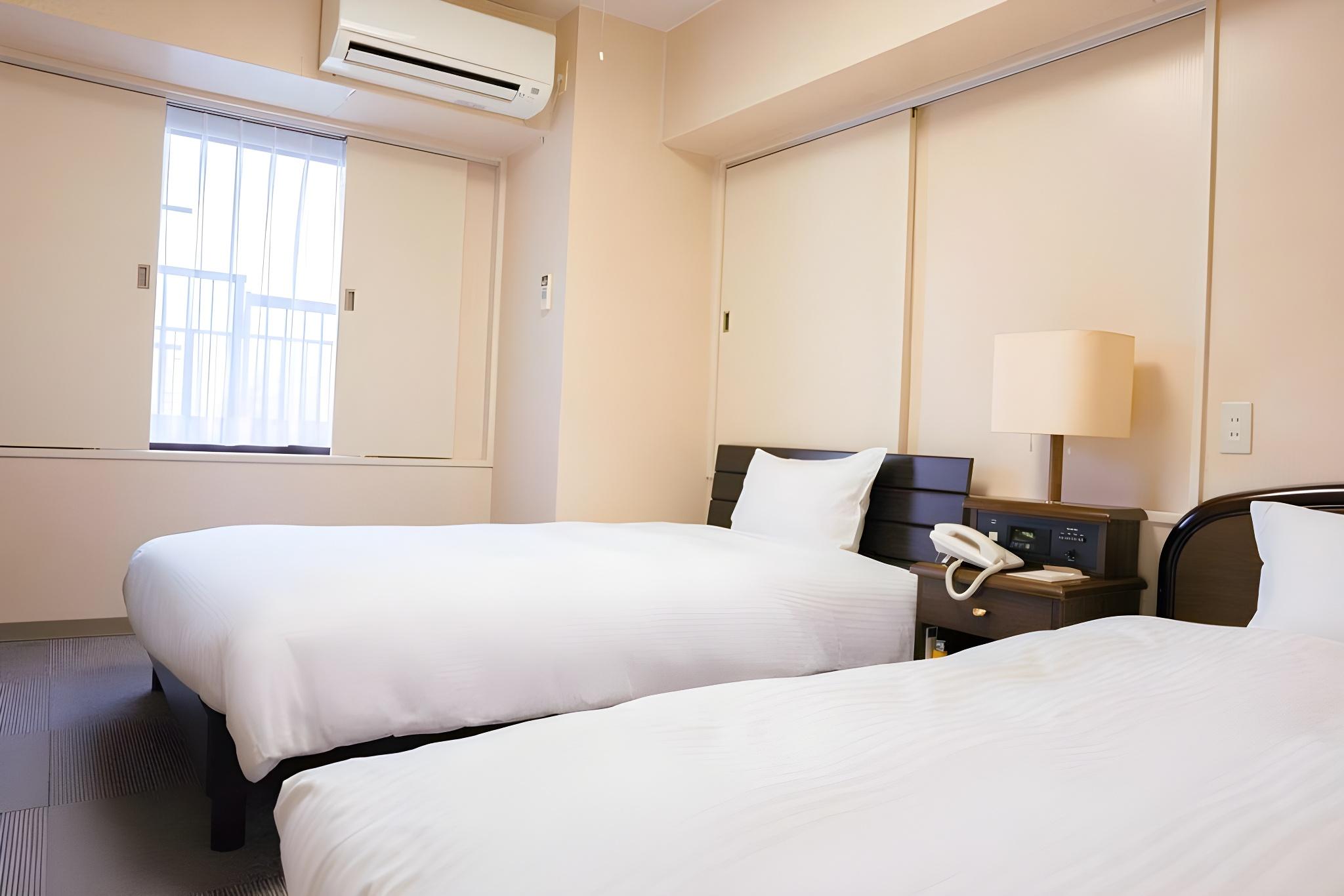 Semi Room, 2 Semi Double Beds, Smoking