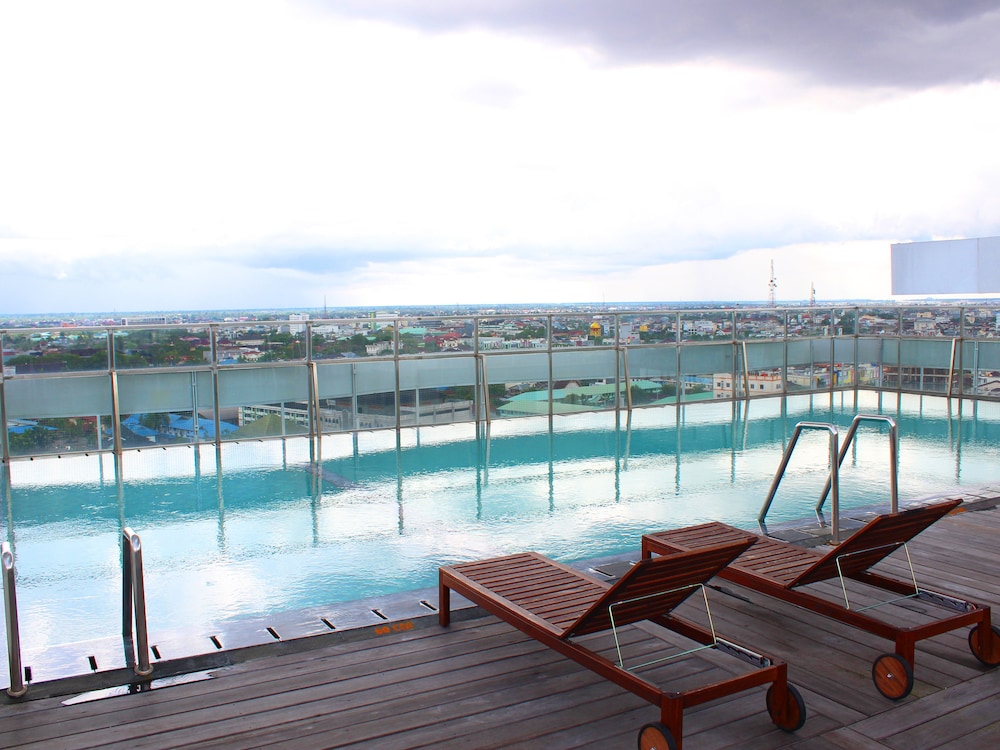 Harris Hotel Pontianak 47/50