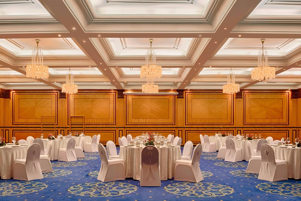 Sheraton Tunis Hotel 46/48