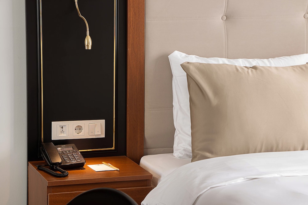 Shelter Inn Hotel & Spa 23/47