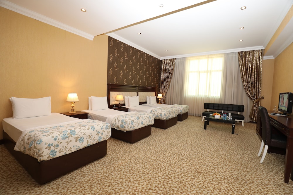 Modern Hotel Baku 15/55
