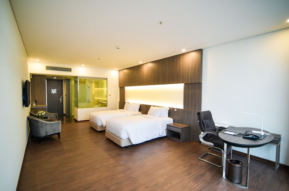 The Mira Central Park Hotel 15/71