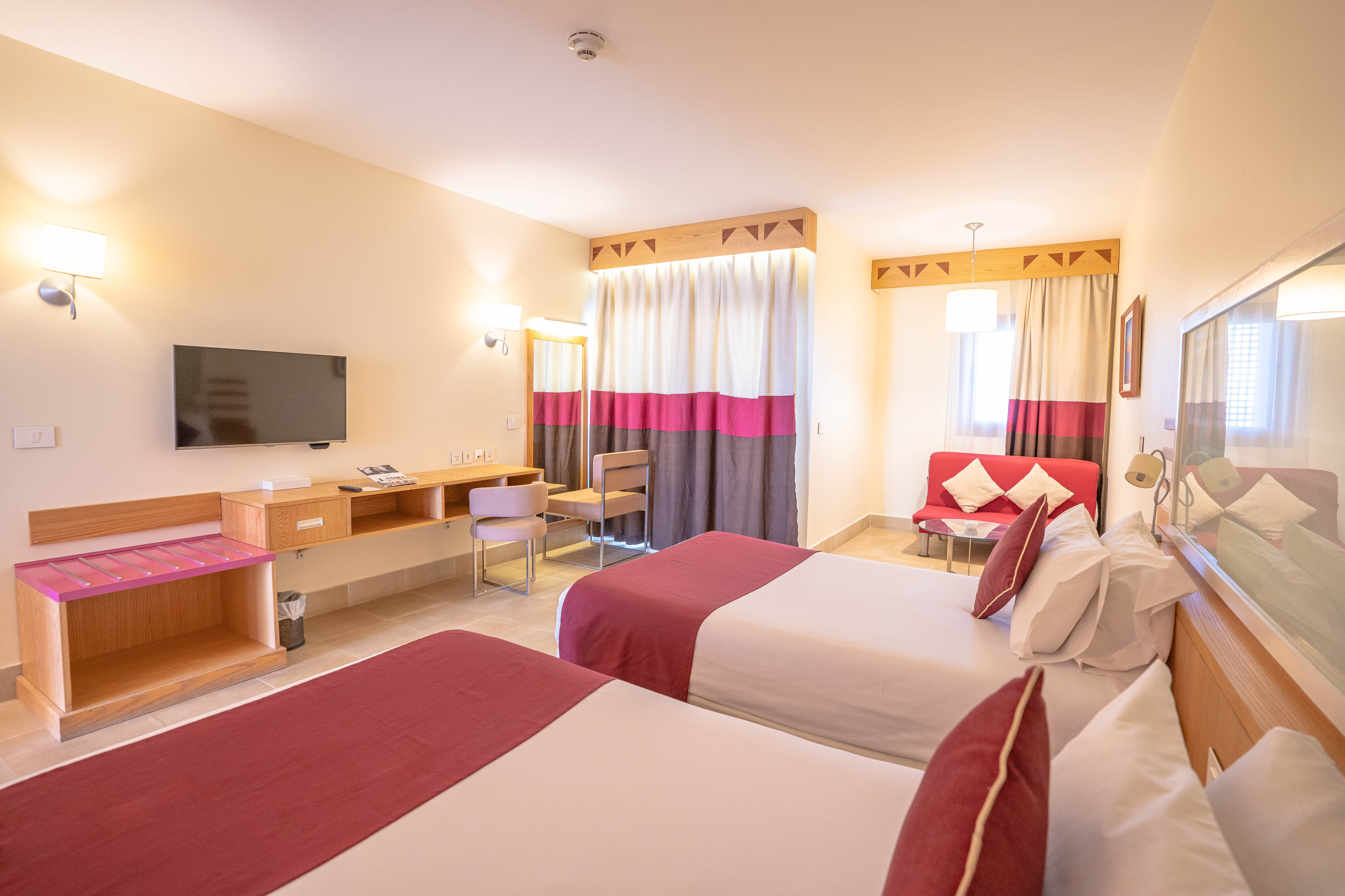 Superior, Double Bed, Mercure Hurghada 5/8