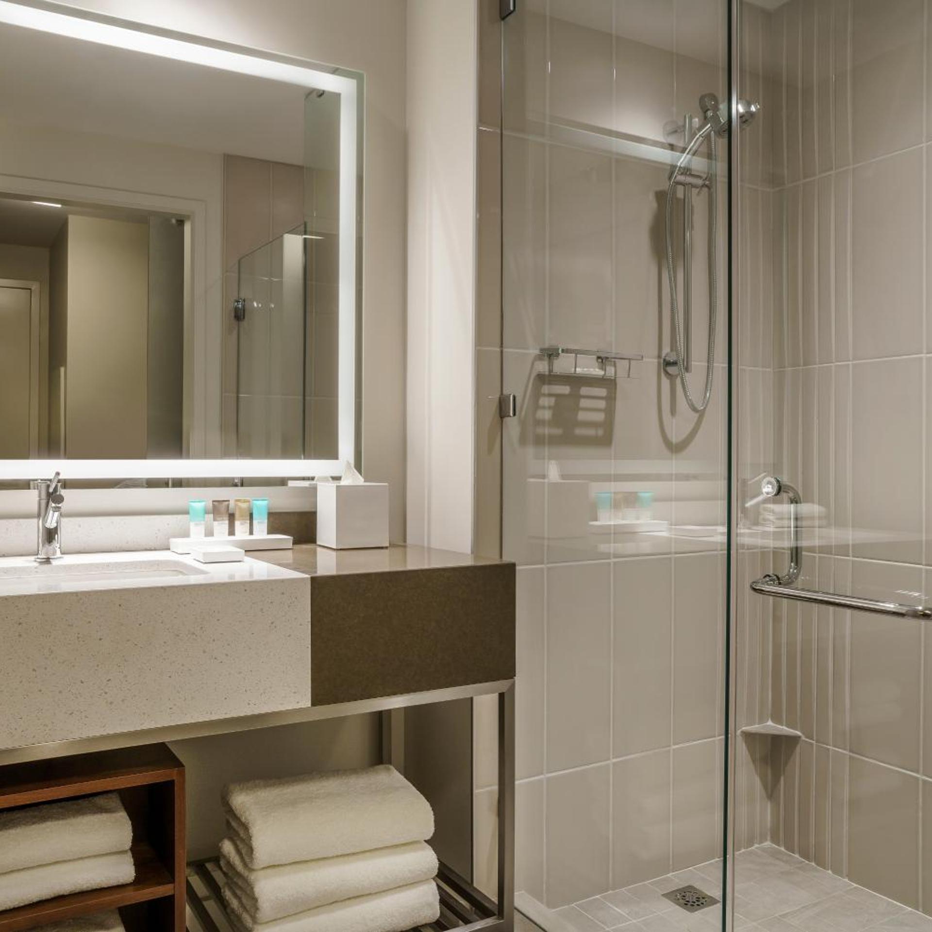 جناح تنفيذي بسرير كينج، Hyatt Regency Houston/Galleria 2/3