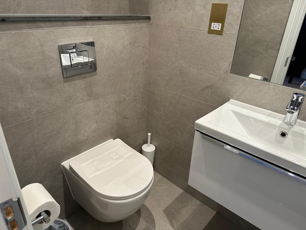 Deluxe, King Bed, Arran House Hotel 4/6