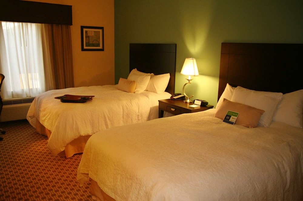 Hampton Inn Orange 17/50