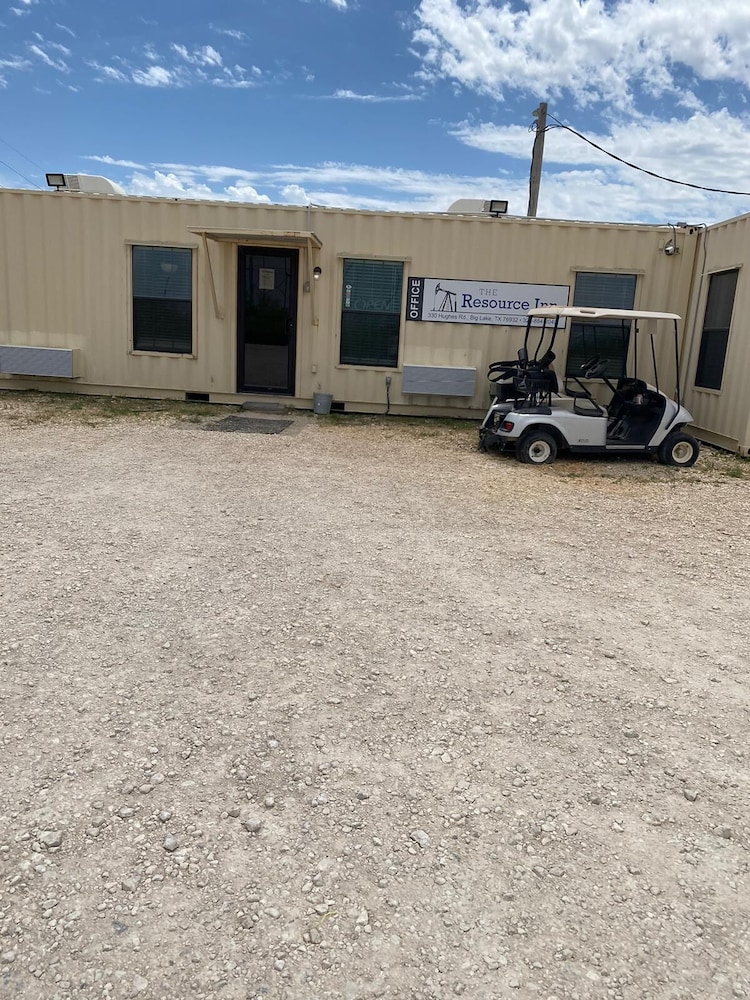 OYO Hotel Big Lake Hwy 137 TX 32/49