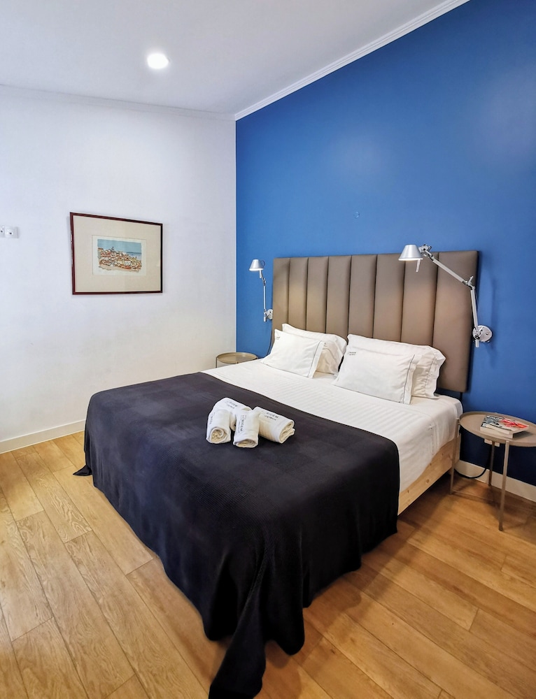 1 BEDROOM, SUPERIOR, APARTMENT, CITY VIEW