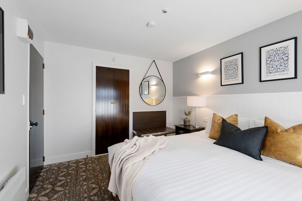 Scenic Hotel Cotswold 14/69