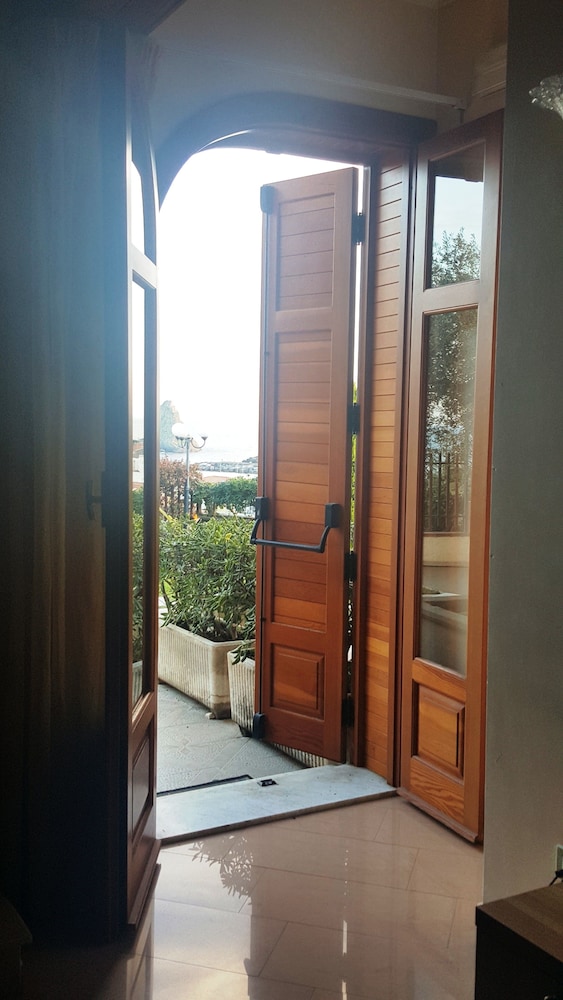 Albergo Lachea 14/41