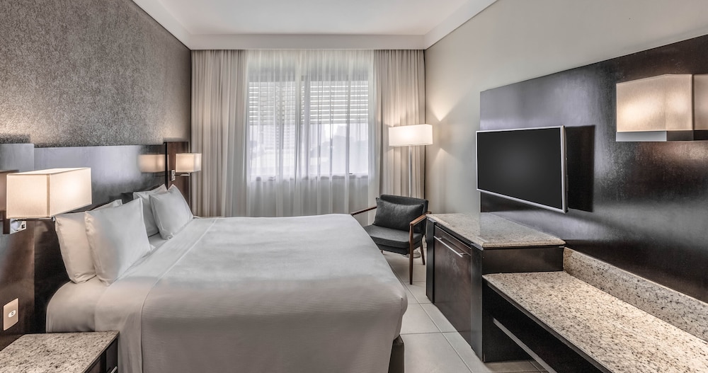 Hotel Deville Prime Cuiaba 41/86