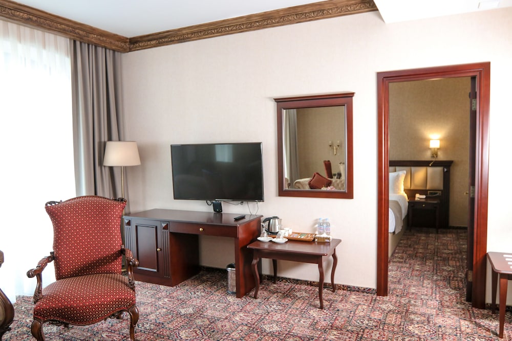 Konyak Hotel 40/62