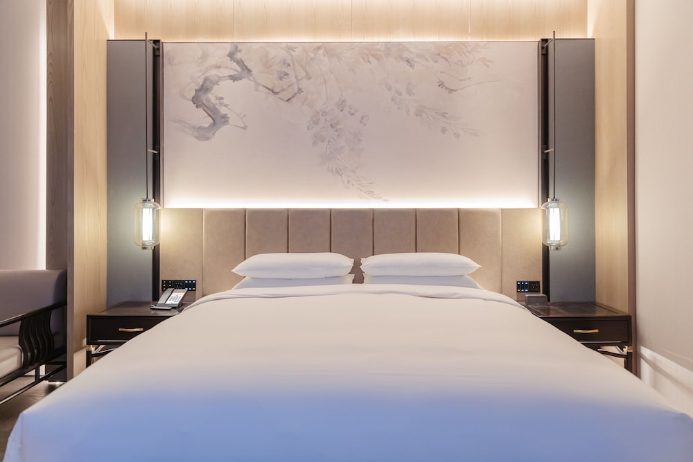 Sofitel Hangzhou Yingguan Hotel 13/76