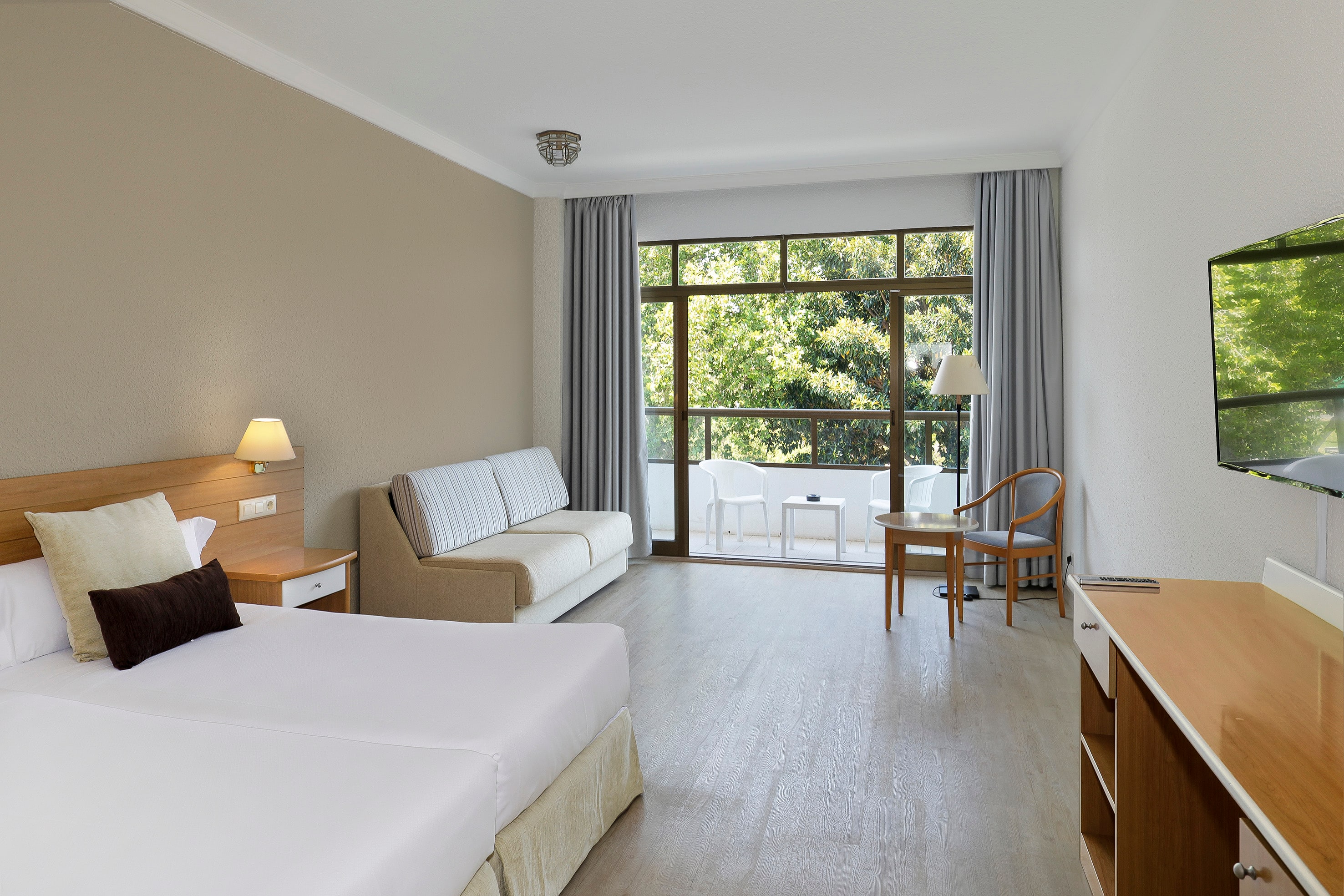 Big, Family, Twin Beds