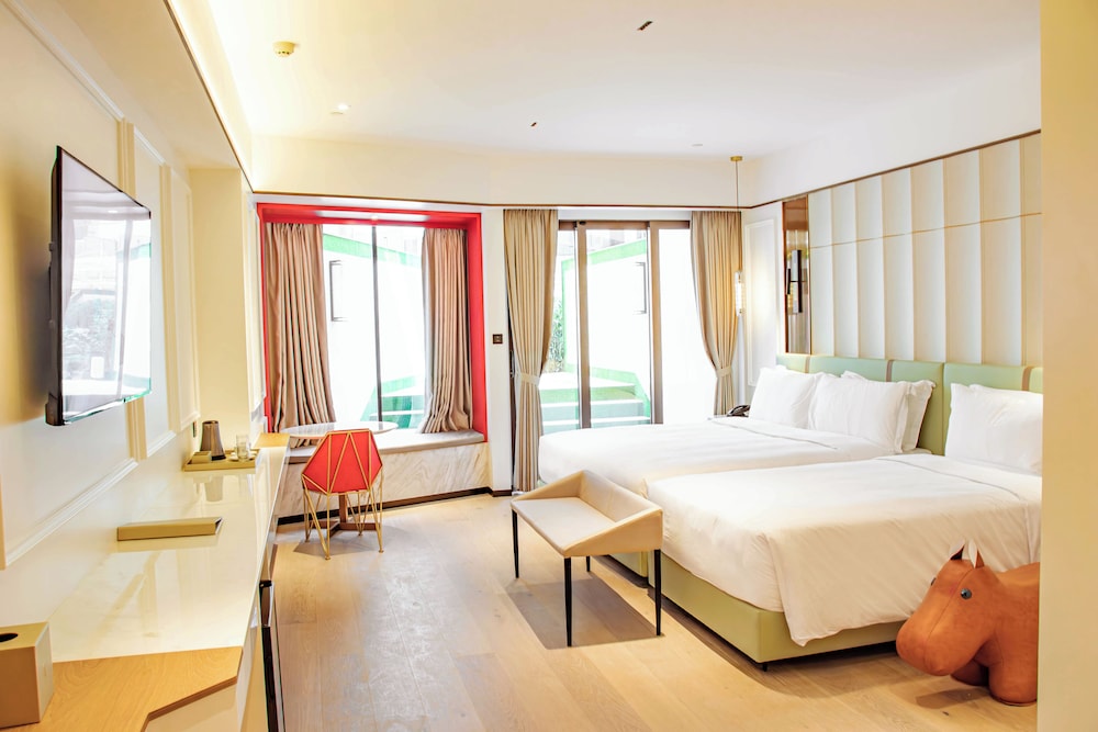 YOHO Treasure Island Hotel 29/60