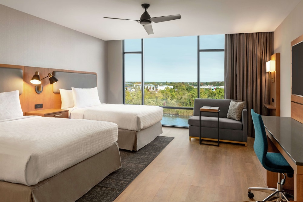 1 Bedroom, Suite, 2 Queen Beds, Riverside