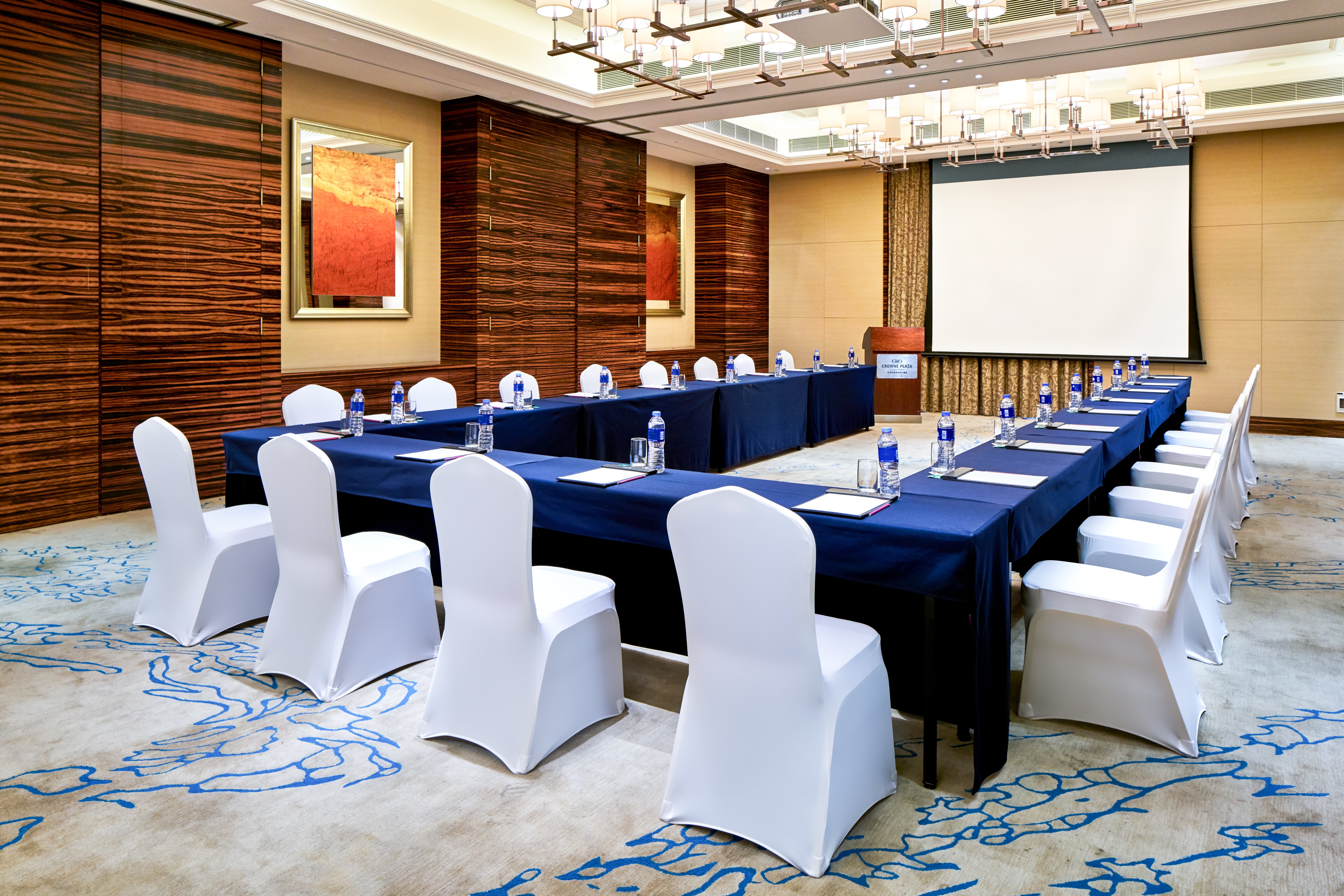 Crowne Plaza Tianjin Jinnan 40/50