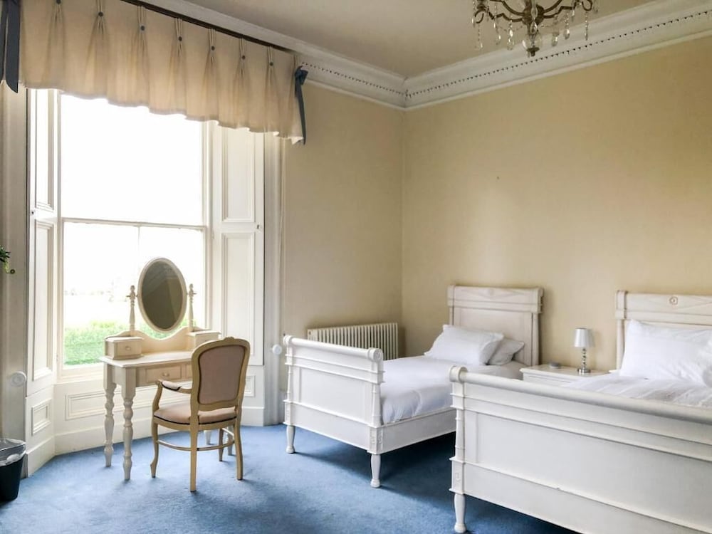 Netley Hall 15/50
