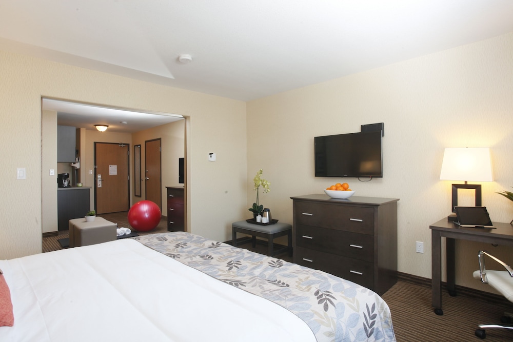 Pomeroy Inn Suites At Olds 9/59