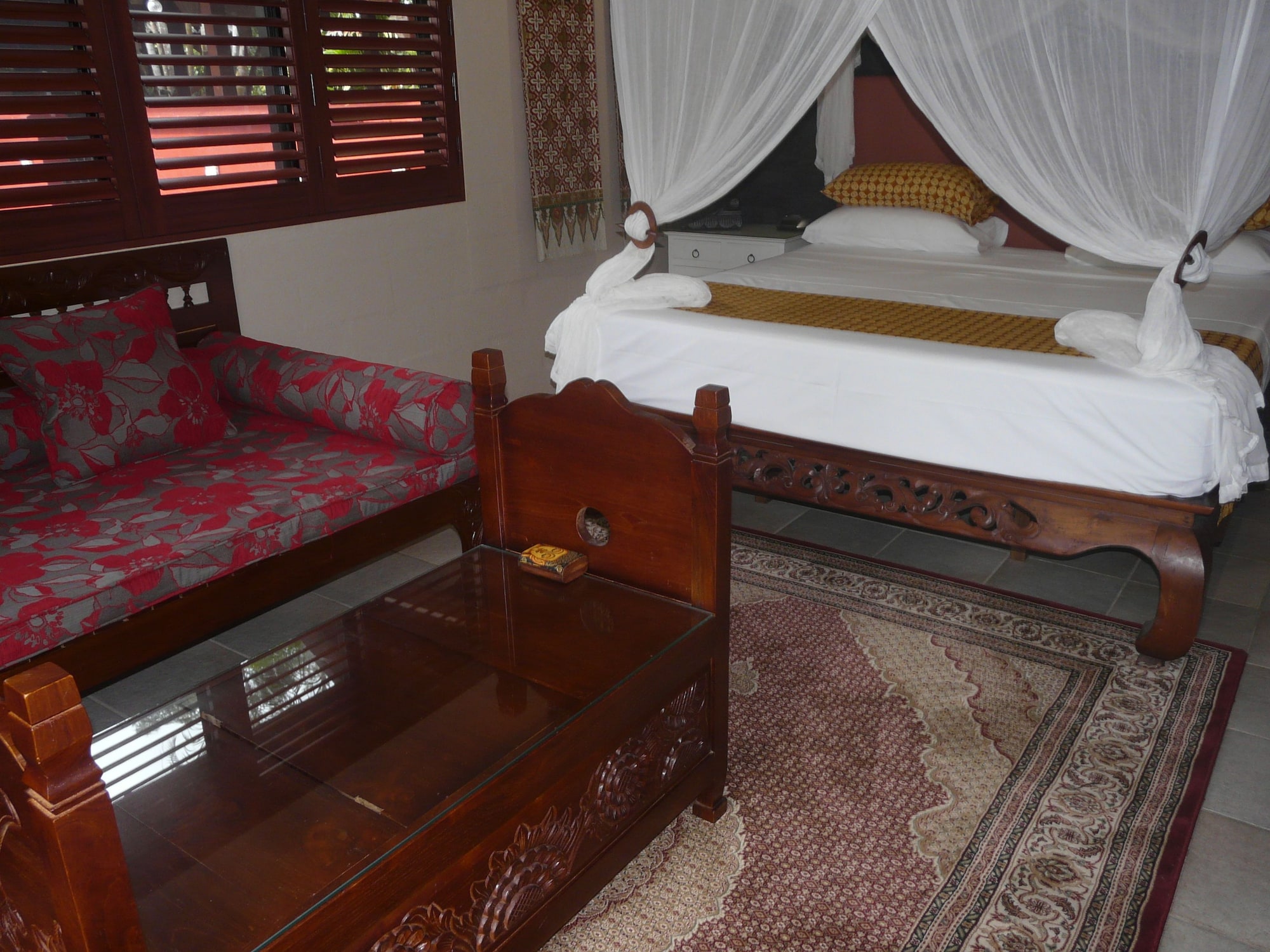 SUPERIOR, SUITE, KING BED