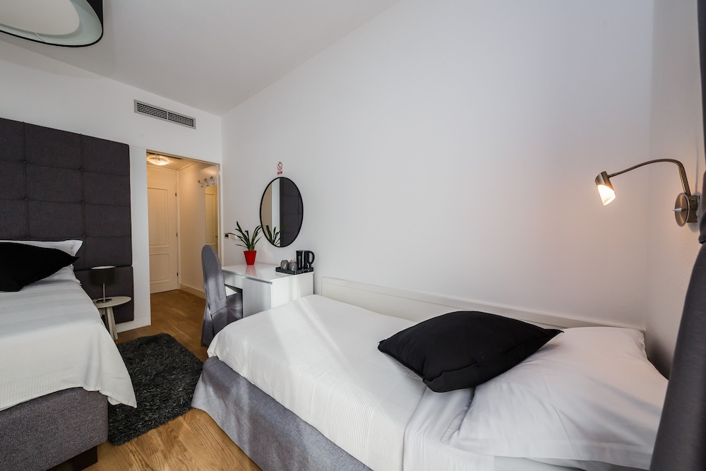 Hotel Riva 10/48
