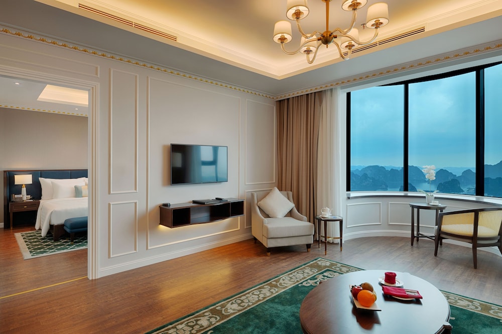 Flc Ha Long Bay Golf Club And Luxury Resort 39/67