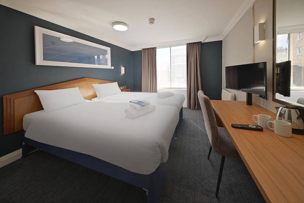 Travelodge London Kings Cross Royal Scott 17/40