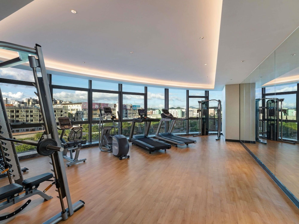 Mercure Shenzhen Pinghu 46/72