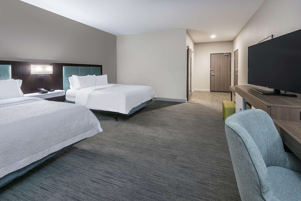 Hampton Inn Suites Portland Corpus Christi 13/45