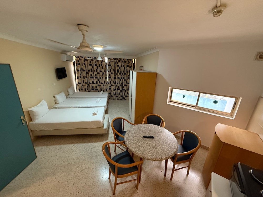 The St. Georges Park Hotel 47/59