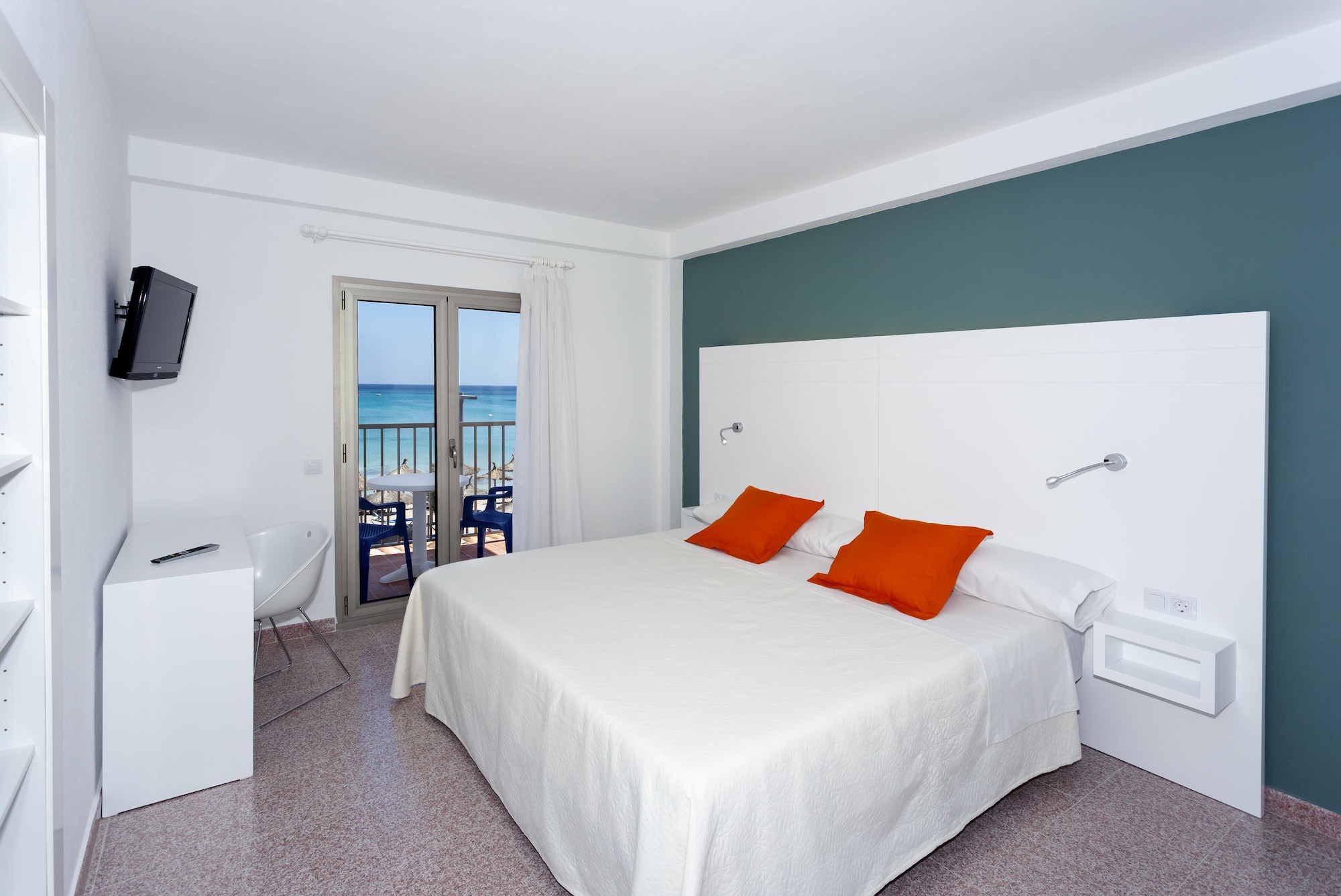 ROOM, DOUBLE OR TWIN BED, SEA VIEW, BALCONY