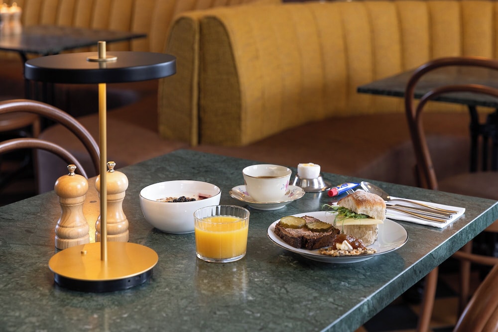 Stationen Bed Breakfast 36/50
