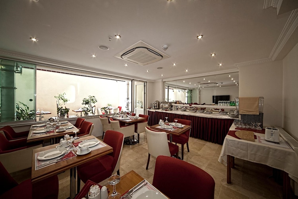 Istanbul Newcity Hotel 37/50