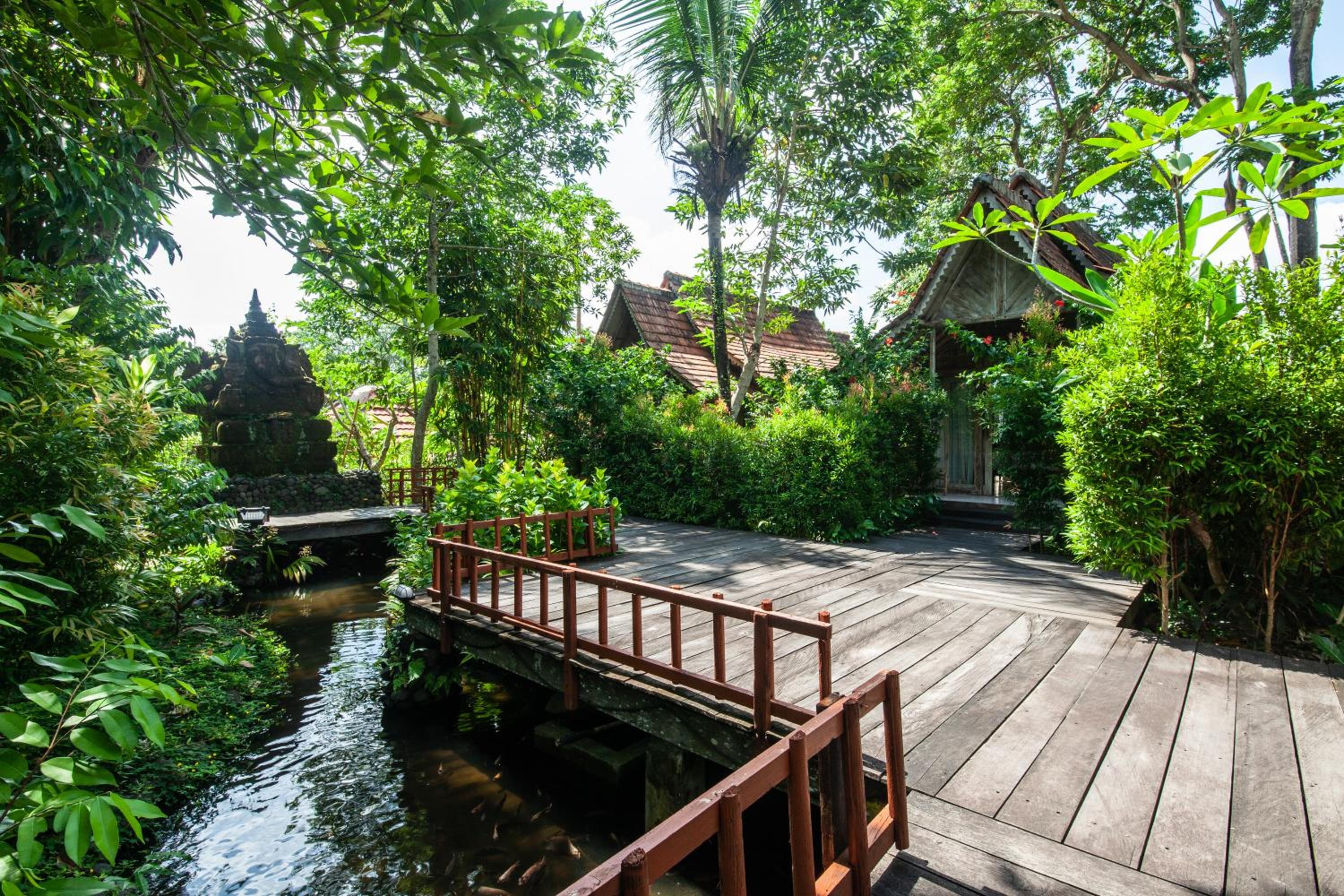 Outpost Ubud Bungalows 12/13