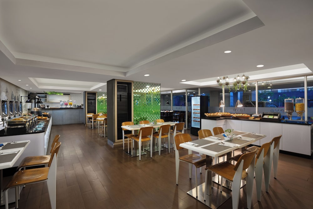 favehotel Gatot Subroto 32/45