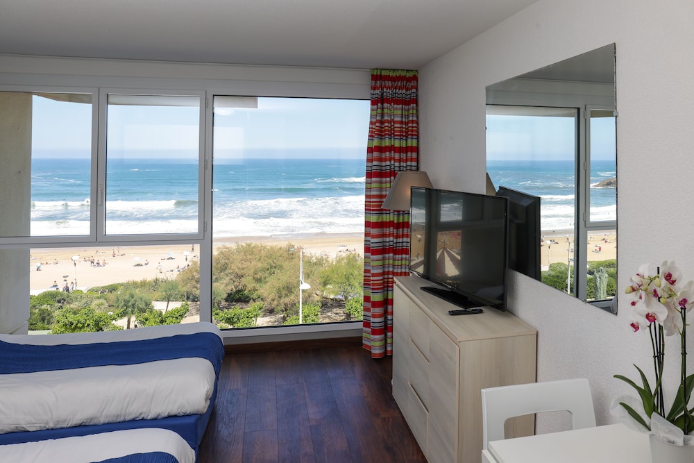 Le Victoria Surf A Biarritz 20/42