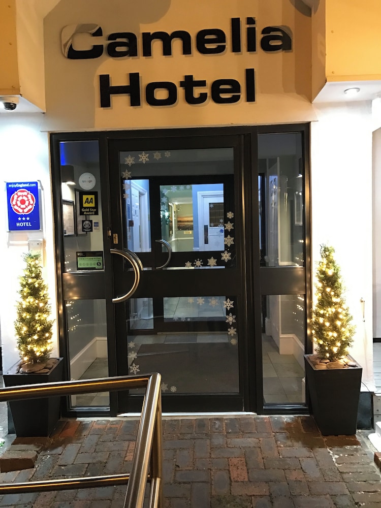 Camelia Hotel 7/76