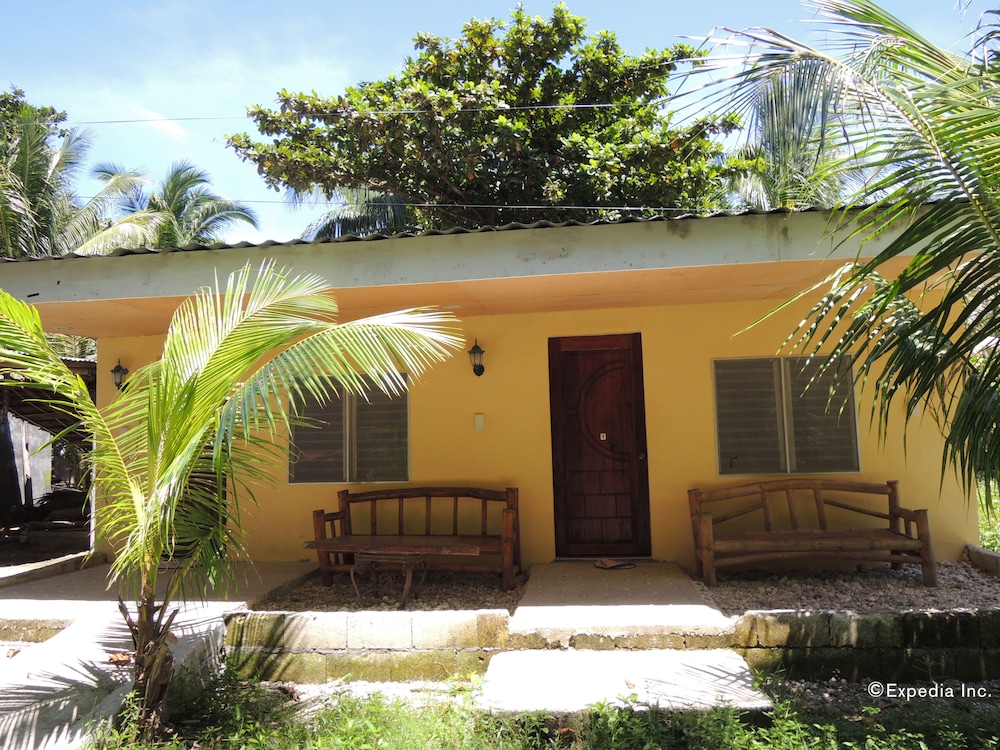 Gorion Beach Resort 4/24