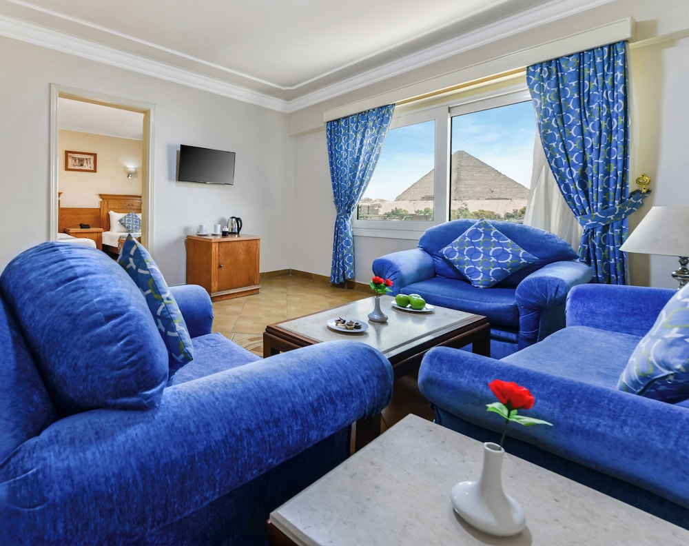 Aura Inn Tiba Pyramids Hotel 39/47