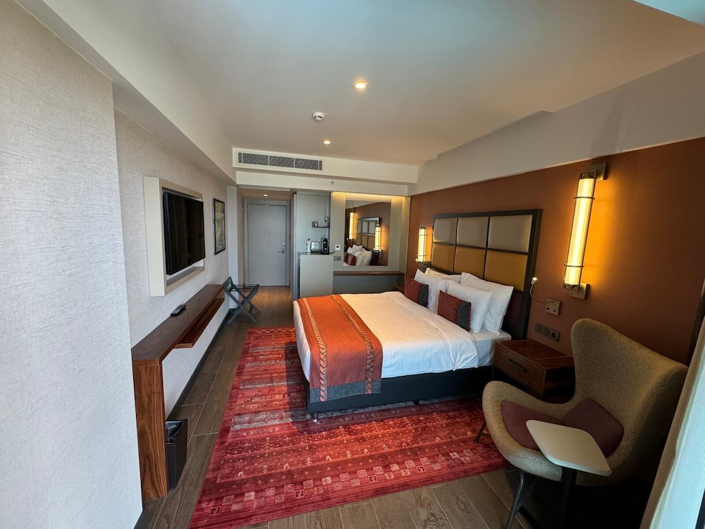 STANDARD, DOUBLE BED, SEA VIEW, BALCONY