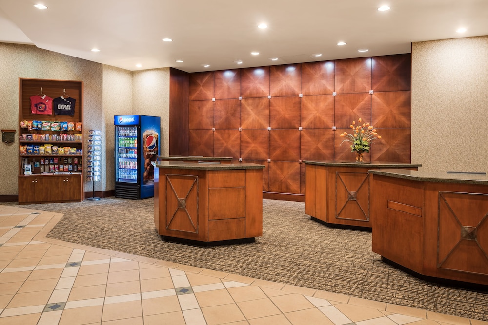 Hotel Topeka At City Center 3/36