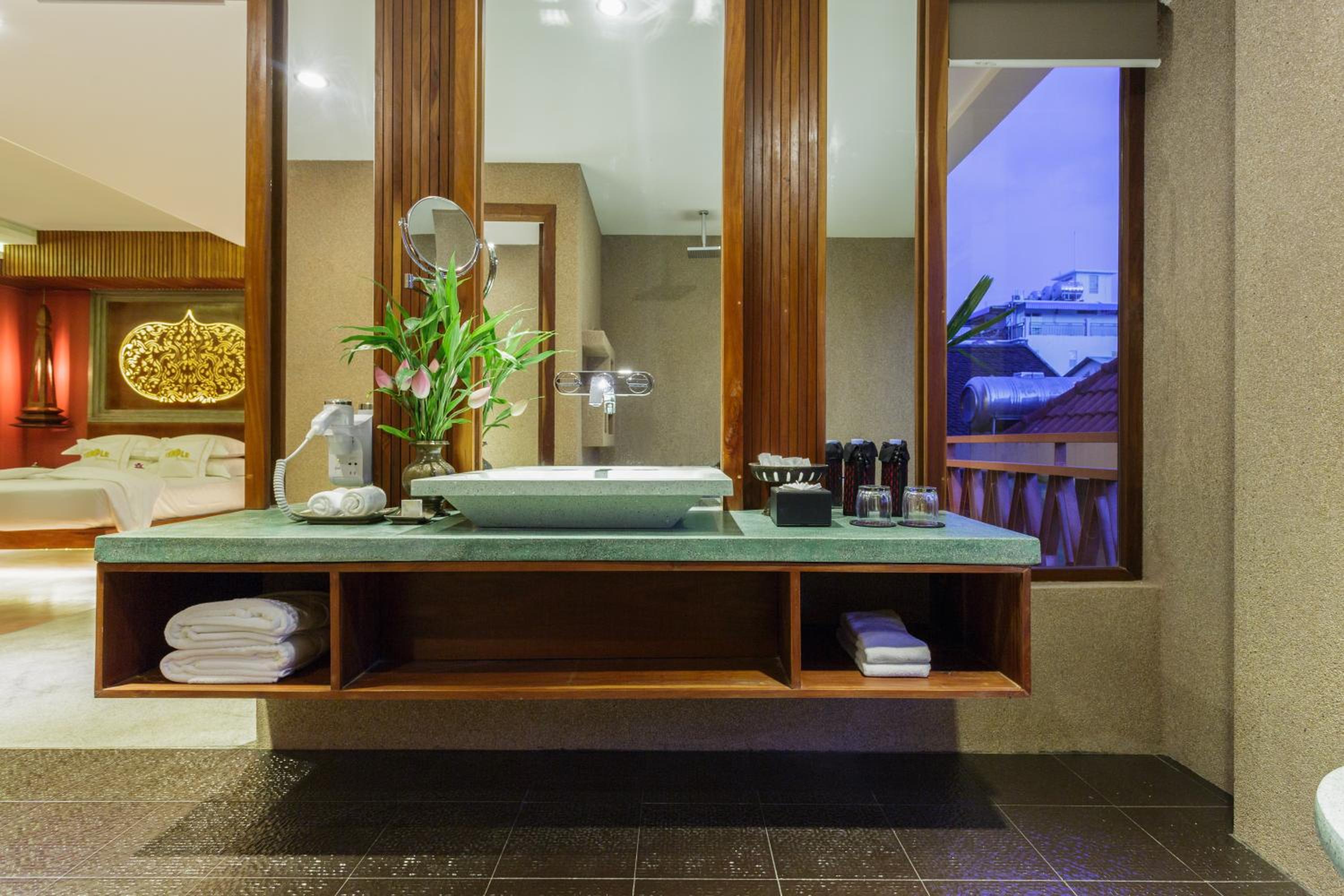 Spa, Premier, Suite، Golden Temple Boutique 8/8
