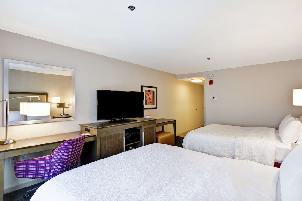 Hampton Inn & Suites Ashland 14/47