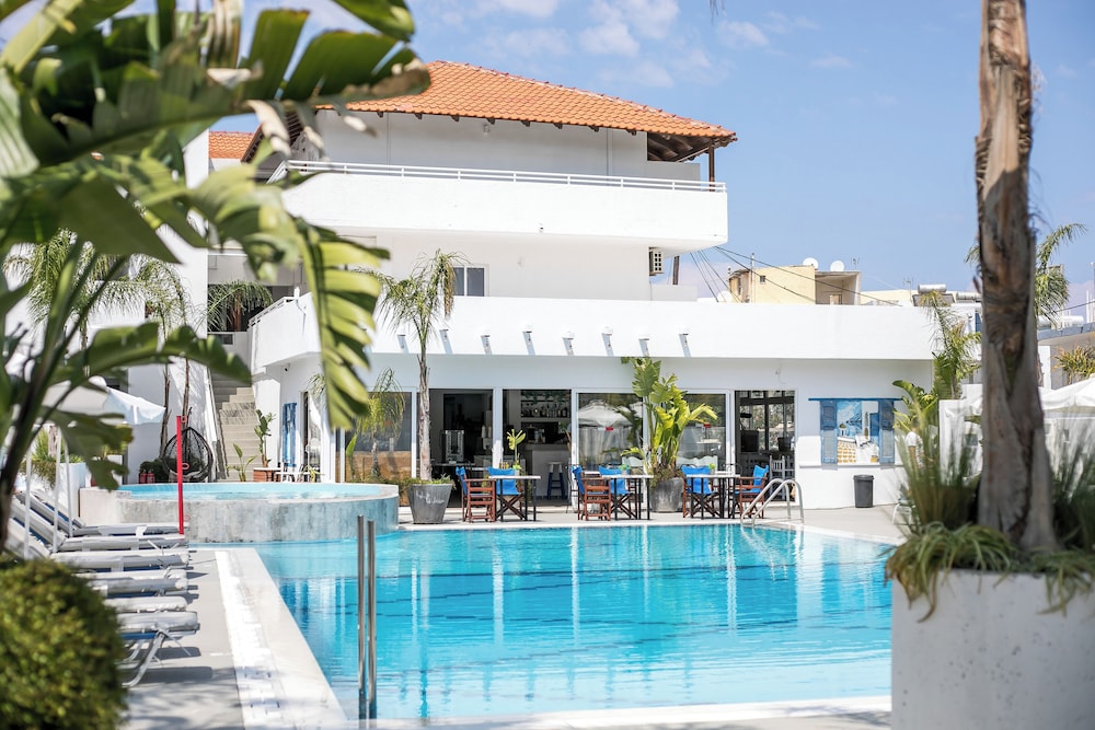 Tinas Plus in FALIRAKI