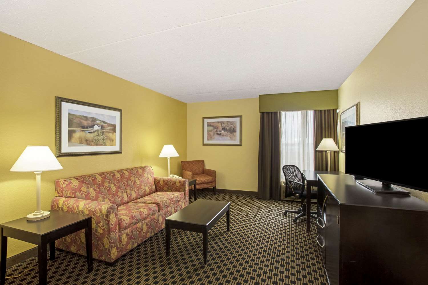 La Quinta Inn Suites Salina 36/57
